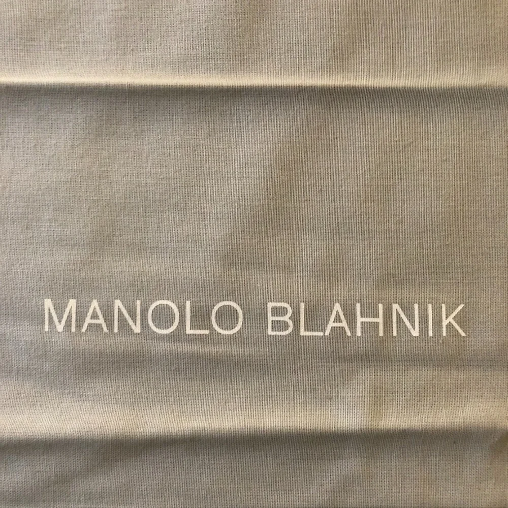 Manolo Blahnik Dustbag 10.5x13.5 Shoe Protection Cream‎ Authentic Drawstring
